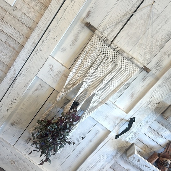 Macrame Wall Hanging Flowers Holder Hand Made Cream Color - Picture 2 of 4